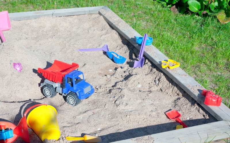 Incorporating a Sandbox into Your Garden